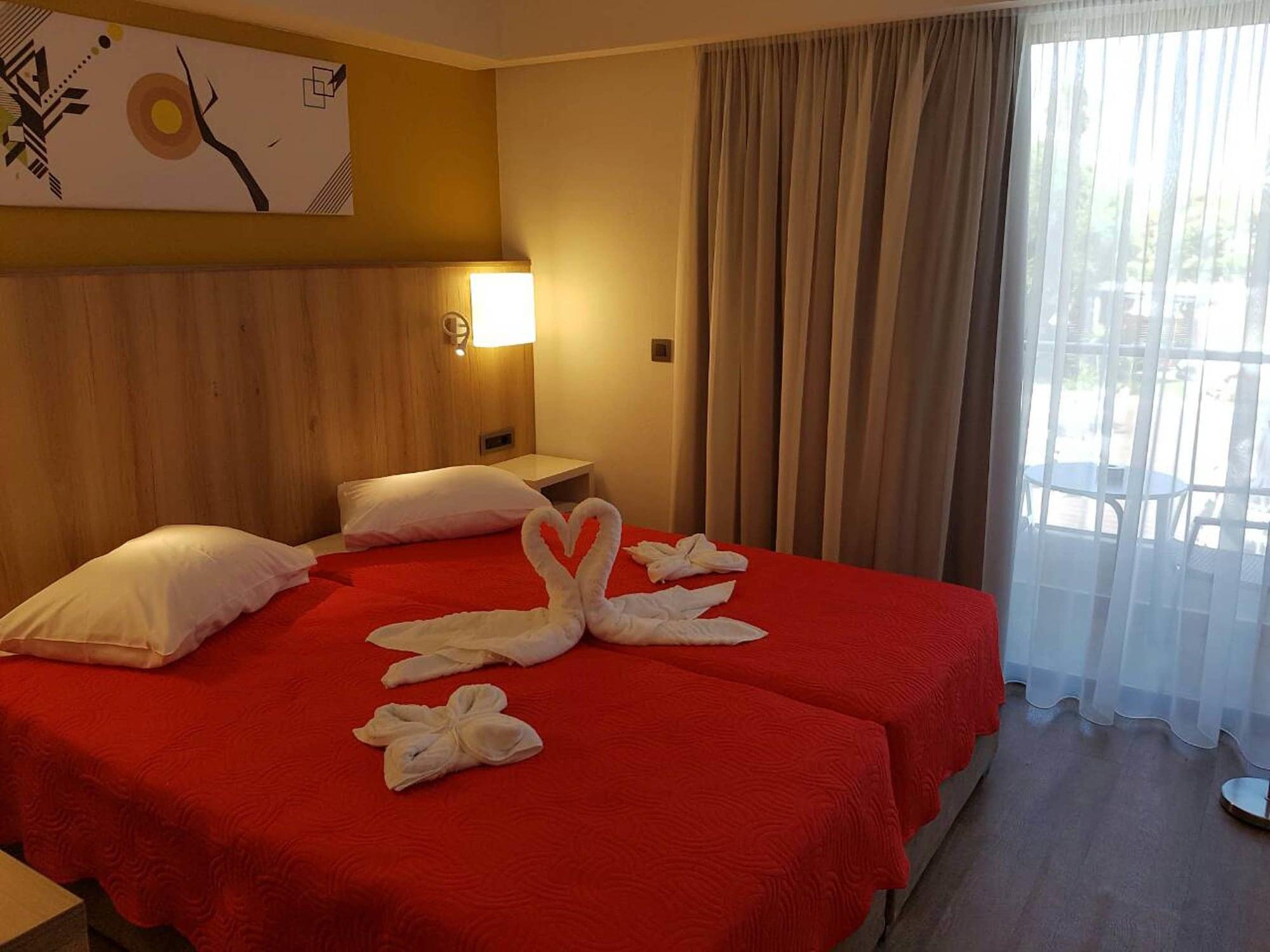 Sunny Days Hotel Ixia  Extérieur photo